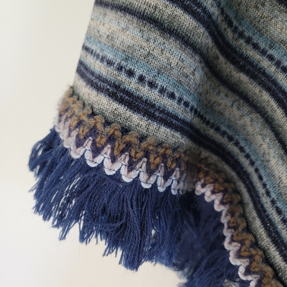 Women's Southwestern Boho Blue/Gray Striped Turtleneck Poncho One Size Fringed - Picture 4 of 10